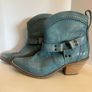 Dingo Gummy Bear Cowgirl Blue Leather Western Harness Ankle Boots